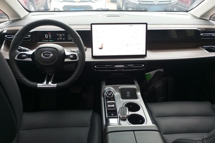 Used GAC Trumpchi E8 2024 Honor Series 2.0L Honor Edition Center Console