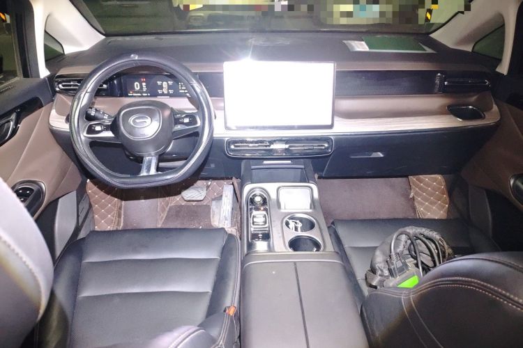 Used GAC Trumpchi E8 2024 Honor Series 2.0L Honor Edition Center Console