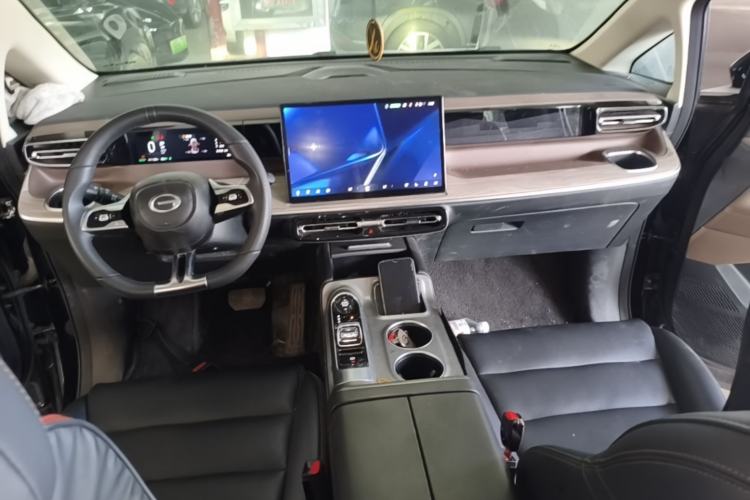 Used GAC Trumpchi E8 2024 Honor Series 2.0L Honor Edition Center Console
