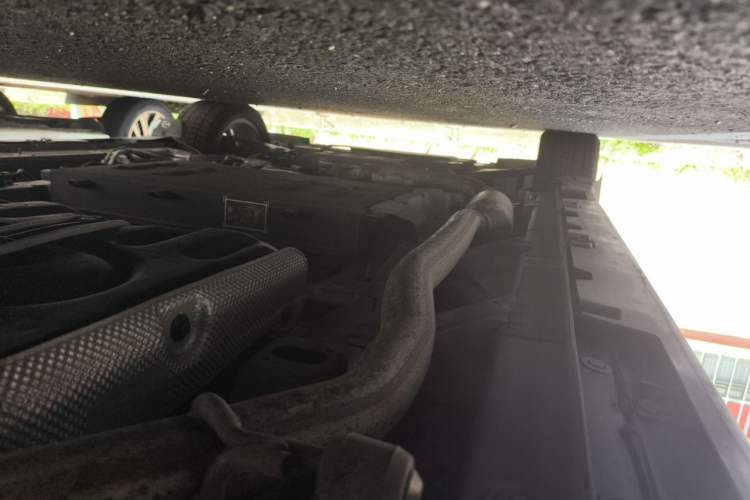 Used GAC Trumpchi E8 2024 Honor Series 2.0L Honor Edition Chassis Rear Left