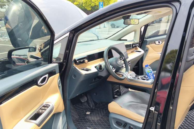 Used GAC Trumpchi E8 2024 Honor Series 2.0L Honor Edition Driver Seat