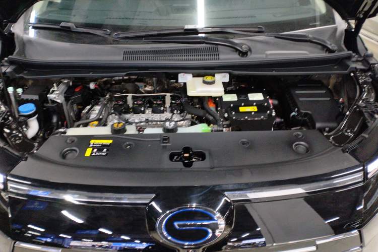Used GAC Trumpchi E8 2024 Honor Series 2.0L Honor Edition Engine Bay