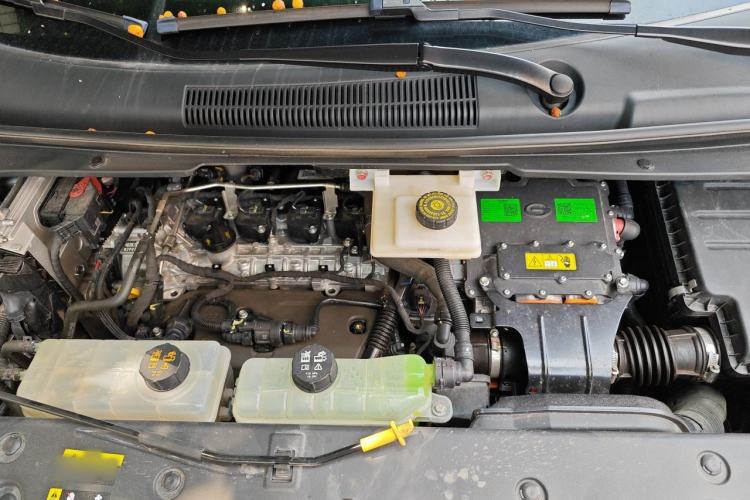 Used GAC Trumpchi E8 2024 Honor Series 2.0L Honor Edition Engine Bay