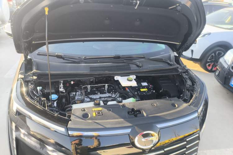 Used GAC Trumpchi E8 2024 Honor Series 2.0L Honor Edition Engine Bay