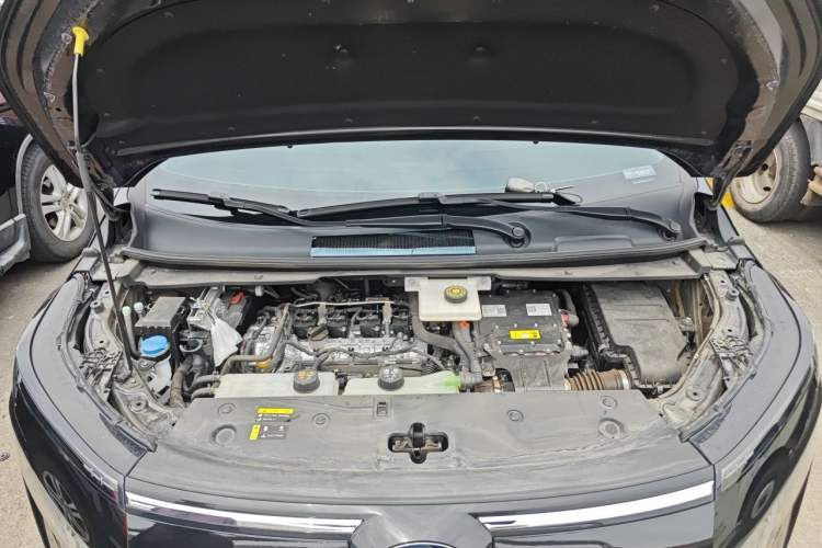 Used GAC Trumpchi E8 2024 Honor Series 2.0L Honor Edition Engine Bay