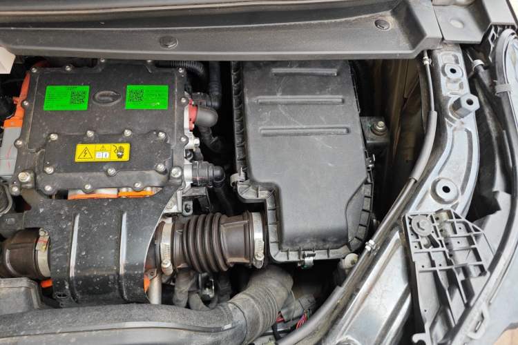 Used GAC Trumpchi E8 2024 Honor Series 2.0L Honor Edition Engine Bay Left