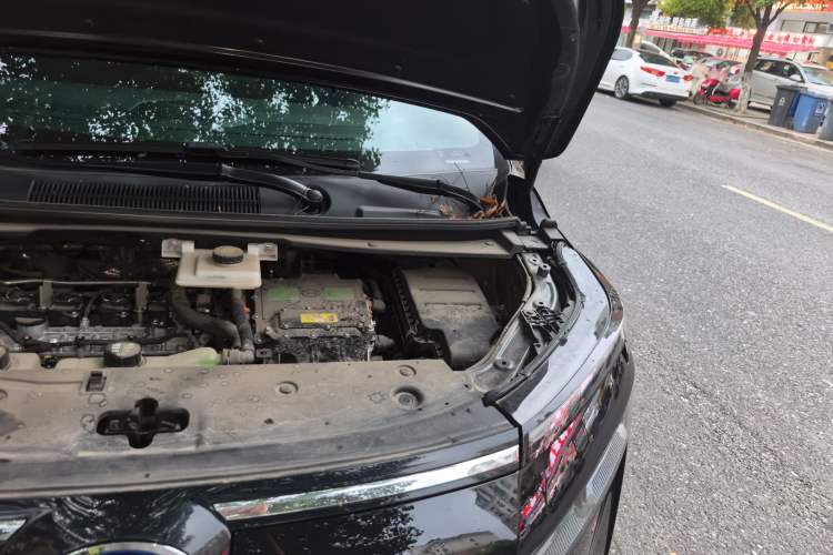 Used GAC Trumpchi E8 2024 Honor Series 2.0L Honor Edition Engine Bay Left
