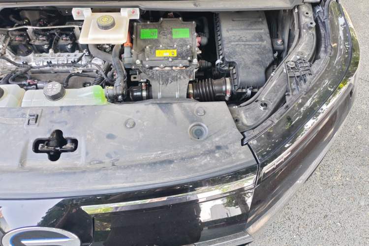 Used GAC Trumpchi E8 2024 Honor Series 2.0L Honor Edition Engine Bay Left