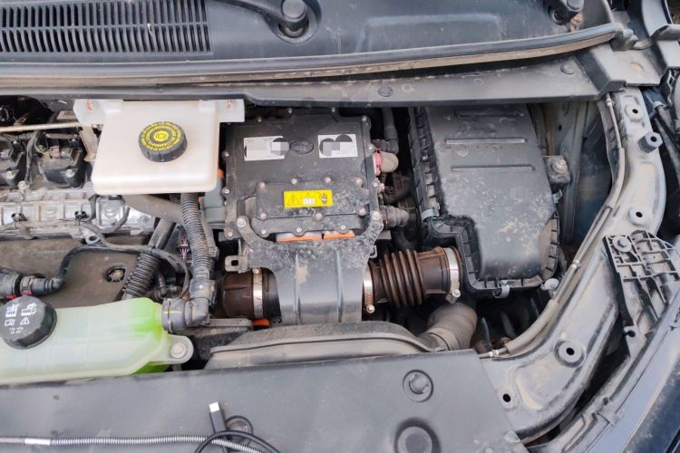 Used GAC Trumpchi E8 2024 Honor Series 2.0L Honor Edition Engine Bay Left
