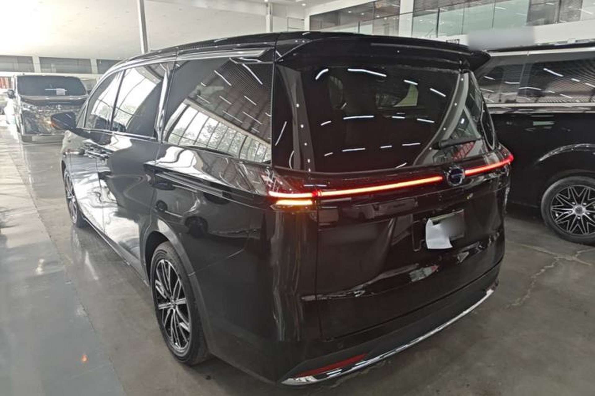 Used GAC Trumpchi E8 2024 Honor Series 2.0L Honor Edition Exterior 2