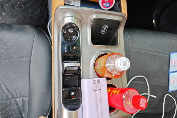 Used GAC Trumpchi E8 2024 Honor Series 2.0L Honor Edition Gear Lever