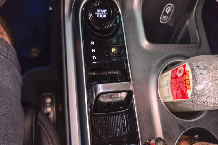 Used GAC Trumpchi E8 2024 Honor Series 2.0L Honor Edition Gear Lever
