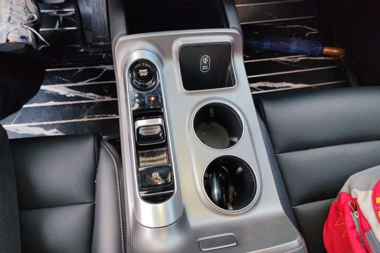 Used GAC Trumpchi E8 2024 Honor Series 2.0L Honor Edition Gear Lever