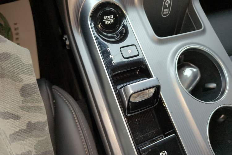 Used GAC Trumpchi E8 2024 Honor Series 2.0L Honor Edition Gear Lever