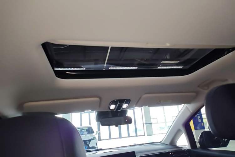 Used GAC Trumpchi E8 2024 Honor Series 2.0L Honor Edition Headliner