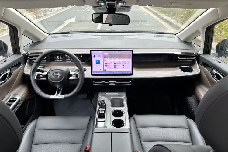 Used GAC Trumpchi E8 2024 Honor Series 2.0L Honor Edition Interior 2