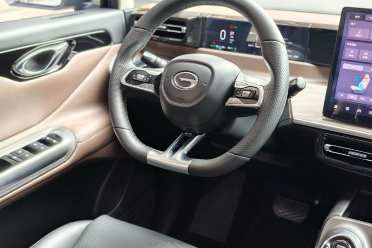 Used GAC Trumpchi E8 2024 Honor Series 2.0L Honor Edition Interior 2