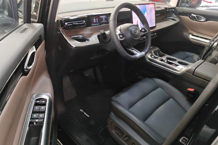 Used GAC Trumpchi E8 2024 Honor Series 2.0L Honor Edition Interior 3