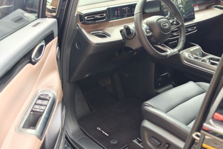 Used GAC Trumpchi E8 2024 Honor Series 2.0L Honor Edition Interior 3