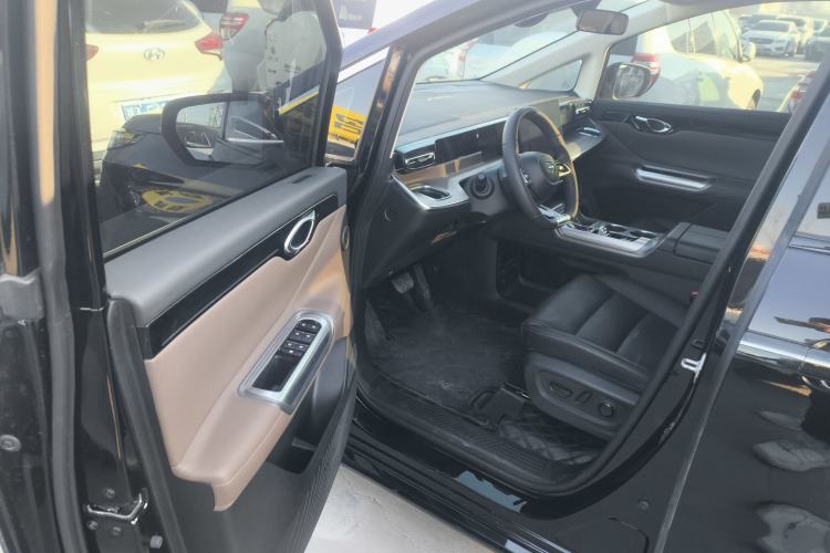 Used GAC Trumpchi E8 2024 Honor Series 2.0L Honor Edition Interior 3