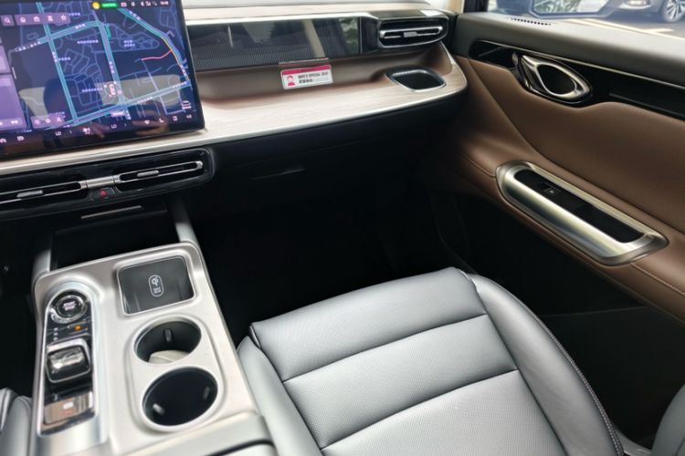 Used GAC Trumpchi E8 2024 Honor Series 2.0L Honor Edition Interior 4