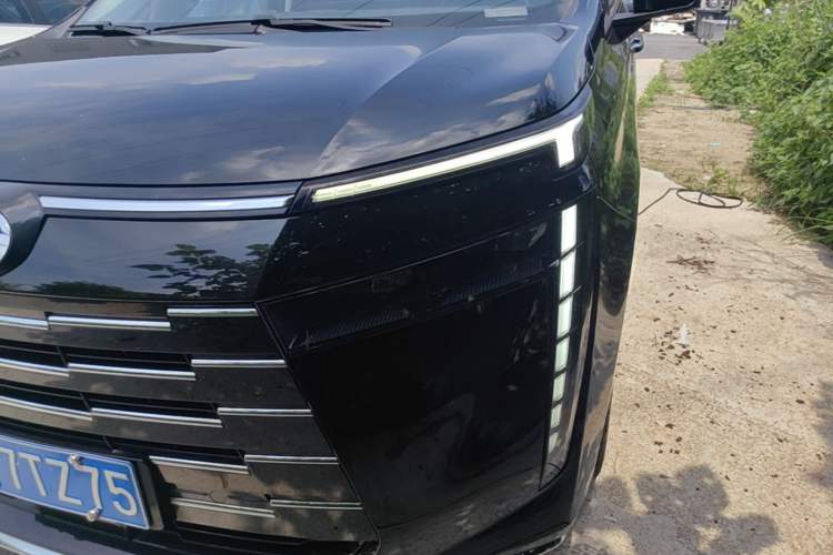 Used GAC Trumpchi E8 2024 Honor Series 2.0L Honor Edition Left Front Headlight