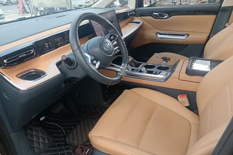 Used GAC Trumpchi E8 2024 Honor Series 2.0L Honor Edition Left Front Seat