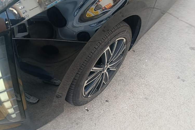 Used GAC Trumpchi E8 2024 Honor Series 2.0L Honor Edition Left Front Wheel Hub