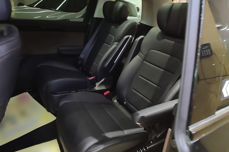 Used GAC Trumpchi E8 2024 Honor Series 2.0L Honor Edition Left Rear Seat