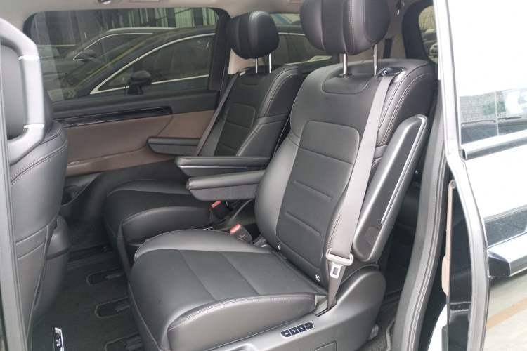 Used GAC Trumpchi E8 2024 Honor Series 2.0L Honor Edition Left Rear Seat