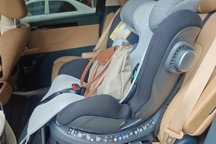 Used GAC Trumpchi E8 2024 Honor Series 2.0L Honor Edition Left Rear Seat