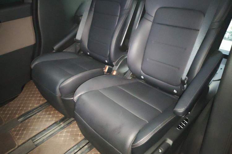 Used GAC Trumpchi E8 2024 Honor Series 2.0L Honor Edition Left Rear Seat