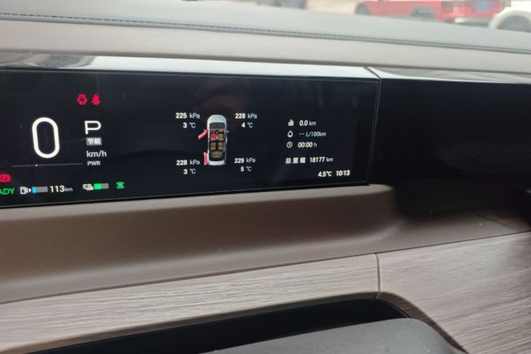 Used GAC Trumpchi E8 2024 Honor Series 2.0L Honor Edition Odometer Close Up