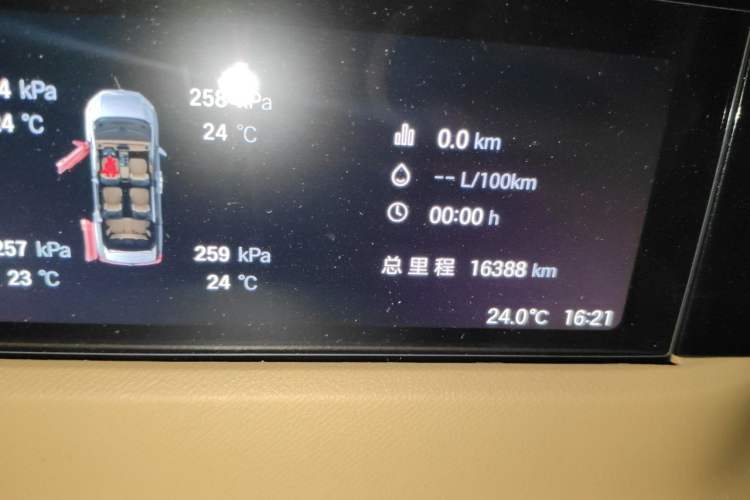 Used GAC Trumpchi E8 2024 Honor Series 2.0L Honor Edition Odometer Close Up