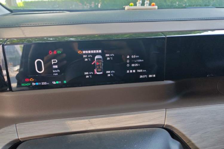 Used GAC Trumpchi E8 2024 Honor Series 2.0L Honor Edition Odometer Close Up
