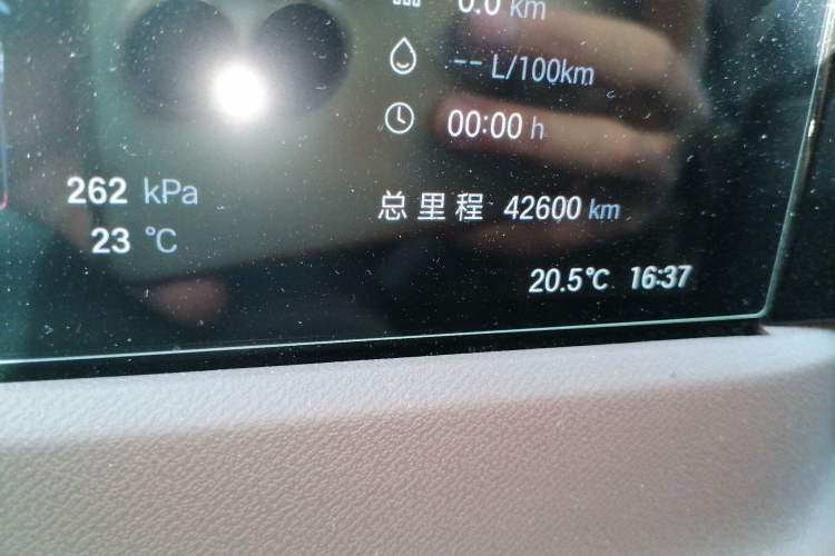 Used GAC Trumpchi E8 2024 Honor Series 2.0L Honor Edition Odometer Close Up