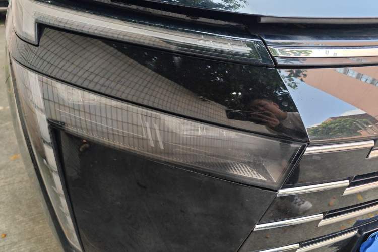 Used GAC Trumpchi E8 2024 Honor Series 2.0L Honor Edition Right Front Headlight