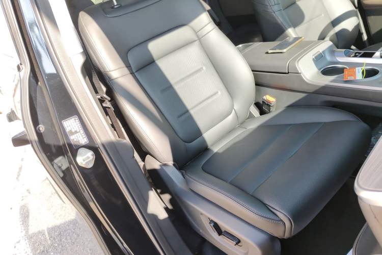 Used GAC Trumpchi E8 2024 Honor Series 2.0L Honor Edition Right Front Seat