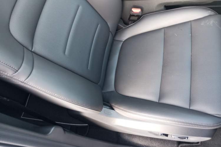 Used GAC Trumpchi E8 2024 Honor Series 2.0L Honor Edition Right Front Seat