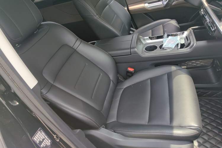 Used GAC Trumpchi E8 2024 Honor Series 2.0L Honor Edition Right Front Seat