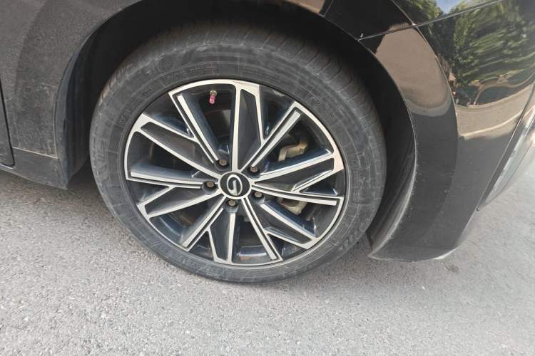 Used GAC Trumpchi E8 2024 Honor Series 2.0L Honor Edition Right Front Wheel Hub
