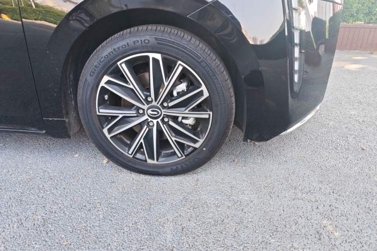 Used GAC Trumpchi E8 2024 Honor Series 2.0L Honor Edition Right Front Wheel Hub