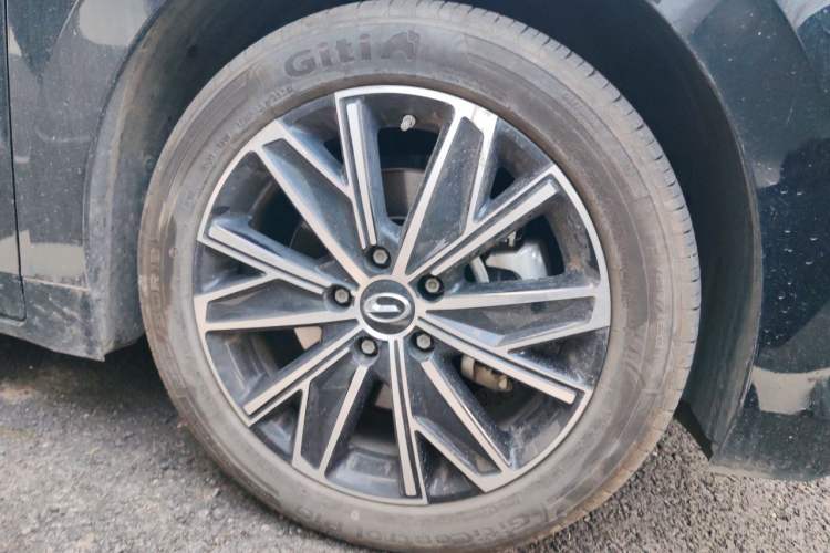 Used GAC Trumpchi E8 2024 Honor Series 2.0L Honor Edition Right Front Wheel Hub