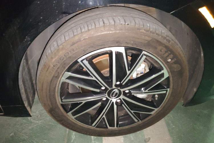 Used GAC Trumpchi E8 2024 Honor Series 2.0L Honor Edition Right Front Wheel Hub
