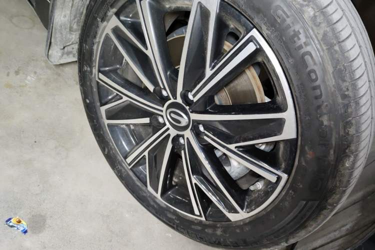 Used GAC Trumpchi E8 2024 Honor Series 2.0L Honor Edition Right Front Wheel Hub
