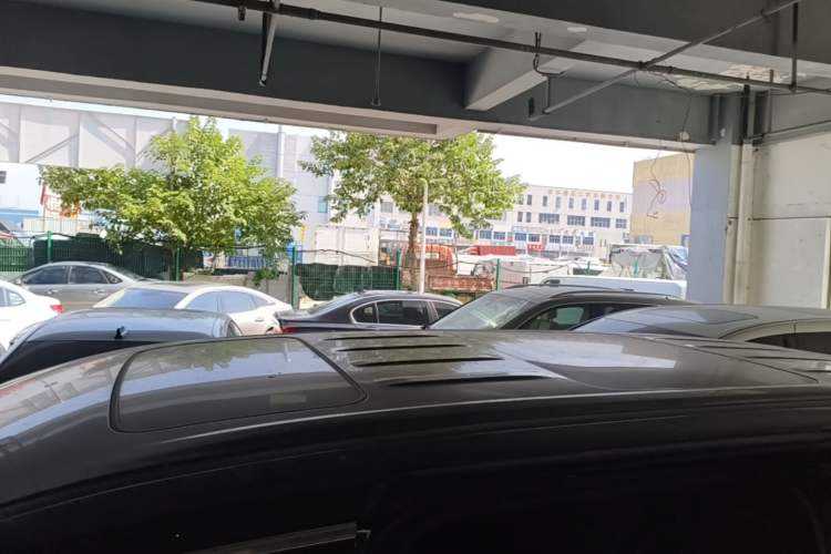 Used GAC Trumpchi E8 2024 Honor Series 2.0L Honor Edition Roof