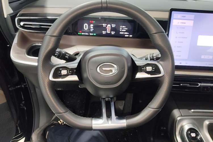 Used GAC Trumpchi E8 2024 Honor Series 2.0L Honor Edition Steering Wheel