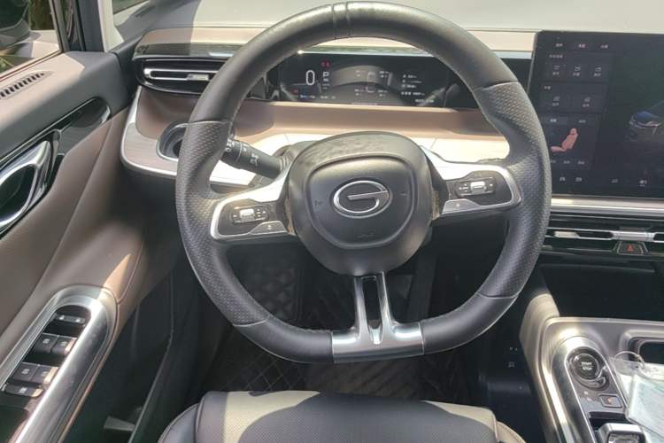 Used GAC Trumpchi E8 2024 Honor Series 2.0L Honor Edition Steering Wheel