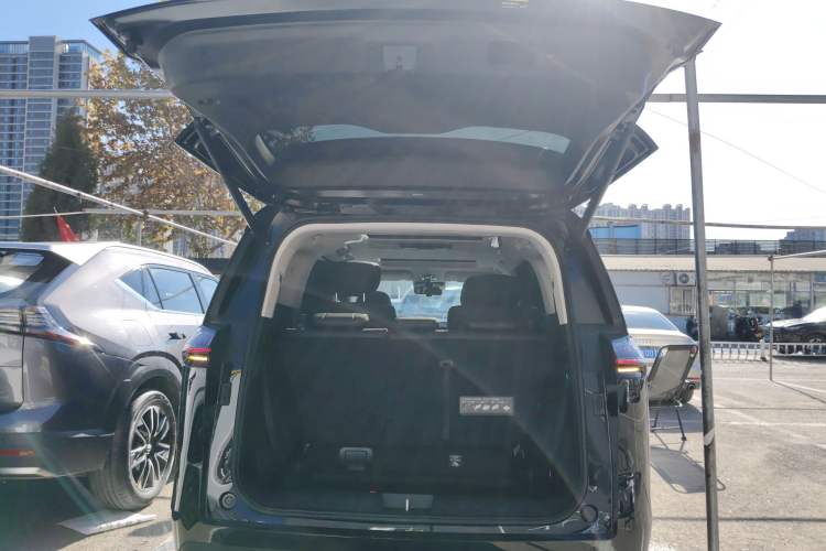 Used GAC Trumpchi E8 2024 Honor Series 2.0L Honor Edition Trunk