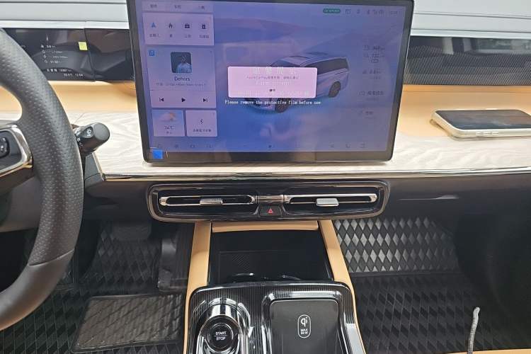 Used GAC Trumpchi E8 2024 Honor Series 2.0L Honor Edition Audio And AC Panel